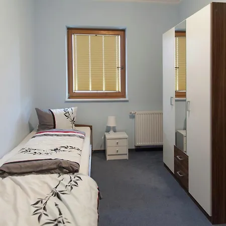 Lovely In Moerz With Garden & Balcony 公寓